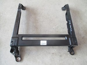 Sitzkonsole links VW Touareg Audi Q7 4L Fahrersitz Konsole 7L0881677B