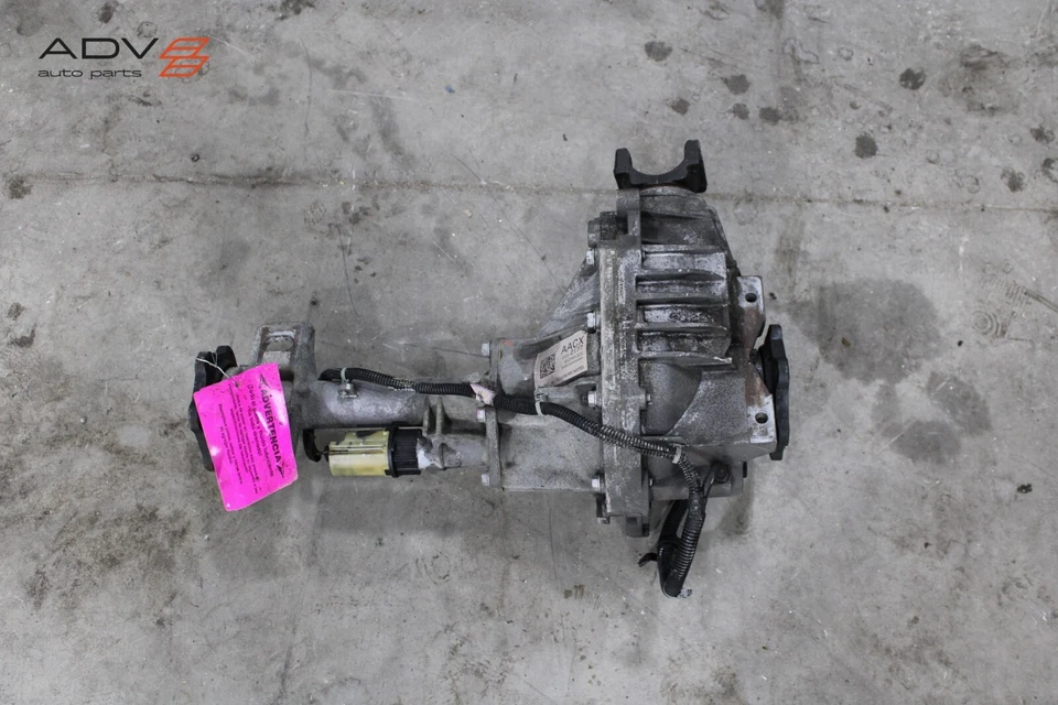 2015 - 2020 CADILLAC ESCALADE FRONT DIFFERENTIAL AXLE CARRIER OEM - Image 4 of 4