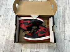 Jordan 1 mid td black/gym red-white 7c lightly used with box Toddler size