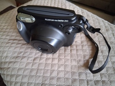 Fujifilm Instax 210 Wide Picture Format 95mm Instant Film Camera INCLUDES 6 PAK