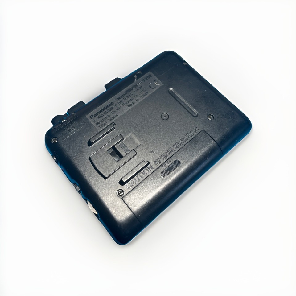 PANASONIC RQ-P303 WALKMAN BALADEUR CASSETTE PLAYER AUTO