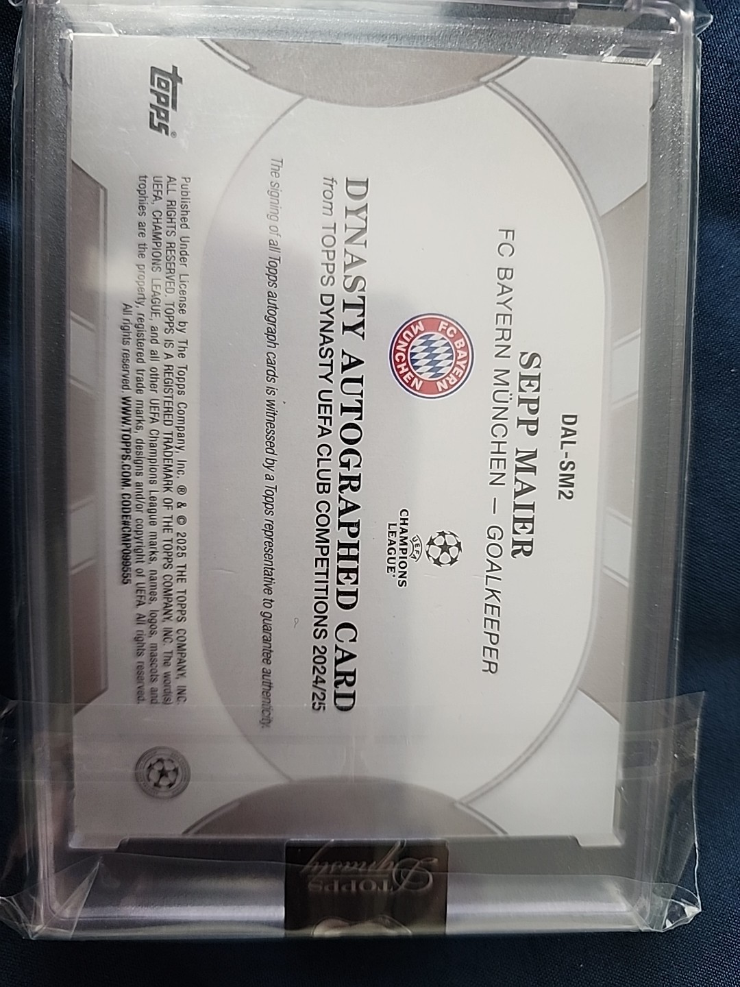 2024-25 Topps Dynasty Sepp Maier Auto Black 1/5 Jersey Match FC Bayern Munchen view 6