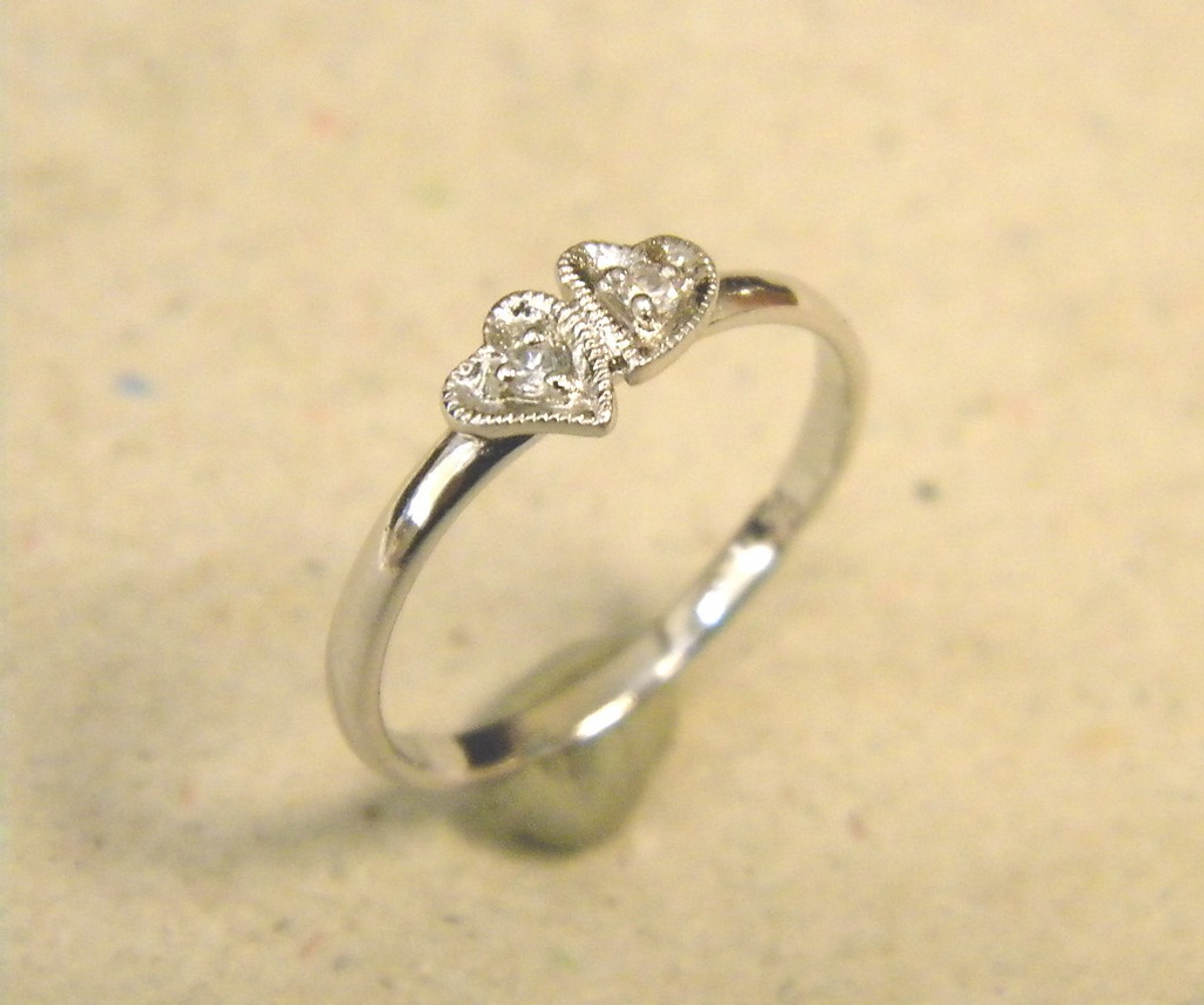 Lady's Girl's Rhodium Plated Hearts CZ's Fashion Jewelry Ring Size  New