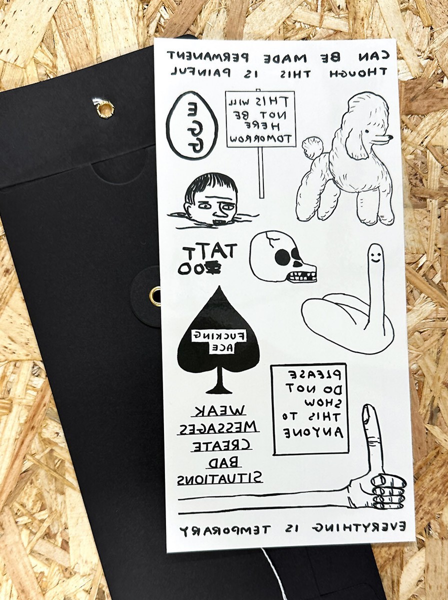 David Shrigley Temporäre Tattoos – 13 Witzige Designs, Semipermanent & Wasserfest