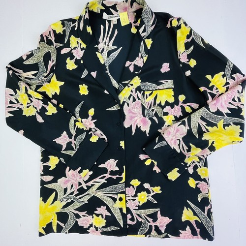 DIANE VON FURSTENBERG Silk Blouse Top Floating Bouquet Floral Womens XS EUC $248 - Picture 8 of 8