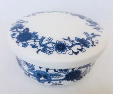 Saint James Super Strong China White & Blue Trinket Dish With Lid
