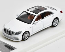 Fine 1:64 Scale White S65 AMG W222 Sedan Sports Model Diecast Metal Car