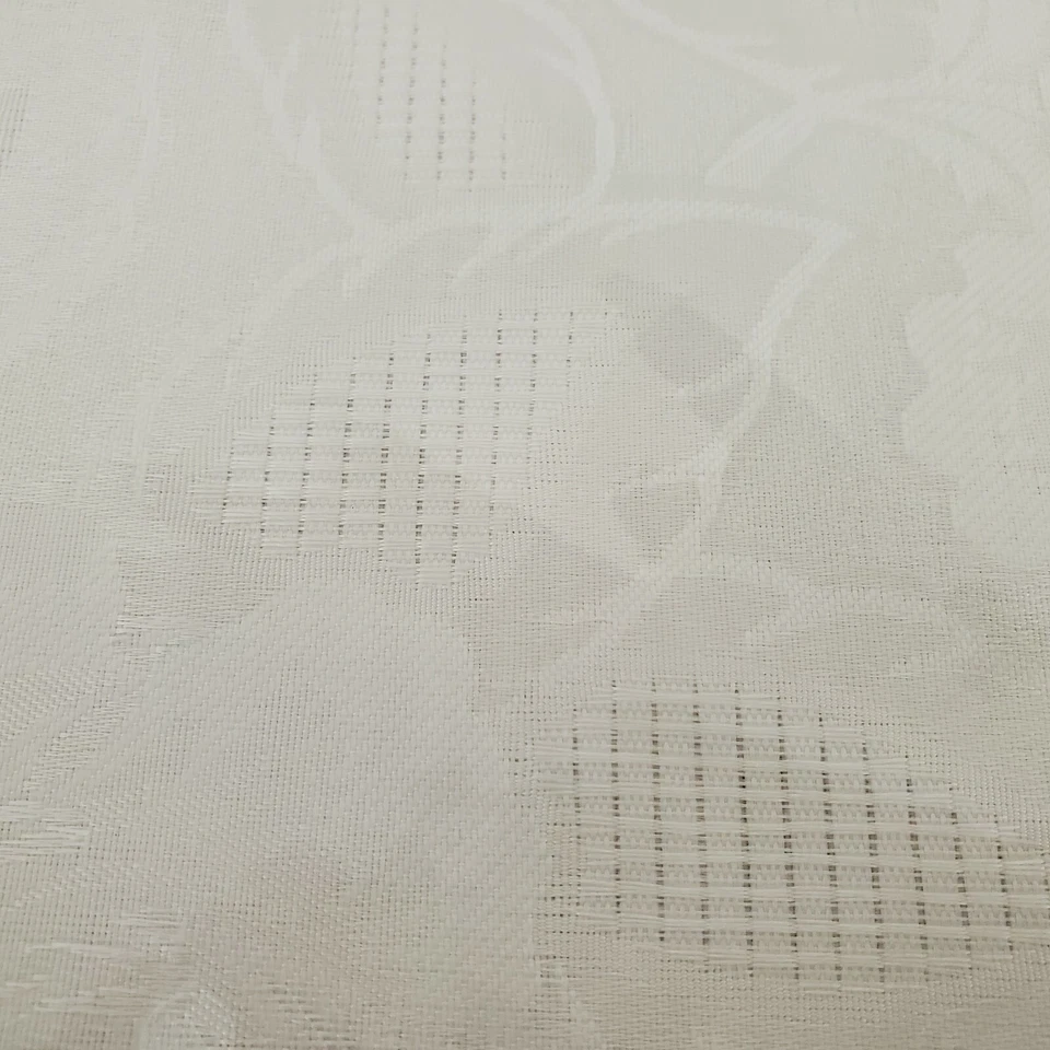 Designers Collection Damask Cloth Tablecloth White 52 X 70 Inches Oblong  - Image 3 of 4