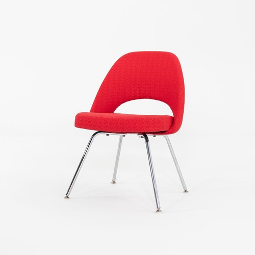 2011 Set of Four Eero Saarinen for Knoll Armless Executive Side / Dining Chairs - Picture 4 of 12