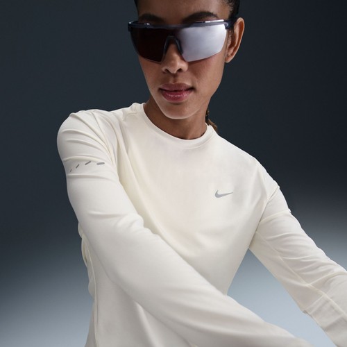 Nike Dri-FIT Swift Element UV Girocollo Running Top Bianco Foro Pollice S - Foto 2 di 16