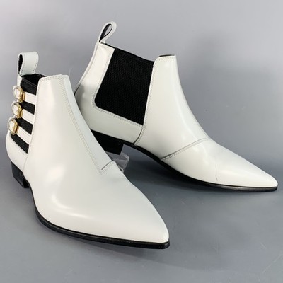 GUCCI Size 7.5 White Black Gold Leather Pointed Toe Pull On Ankle Boots