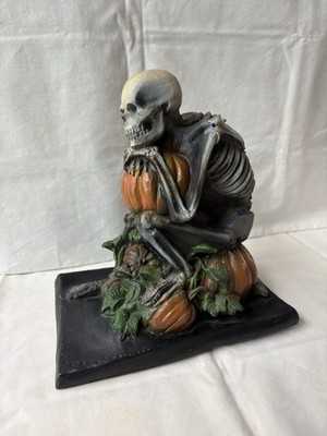 Vtg 1996 Halloween The Paper Magic Group Skeleton with Pumpkins Plastic Decor