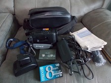 Sony CCD-TR416 Handycam Video8 XR Camcorder Bundle Case Charger Battery Tape