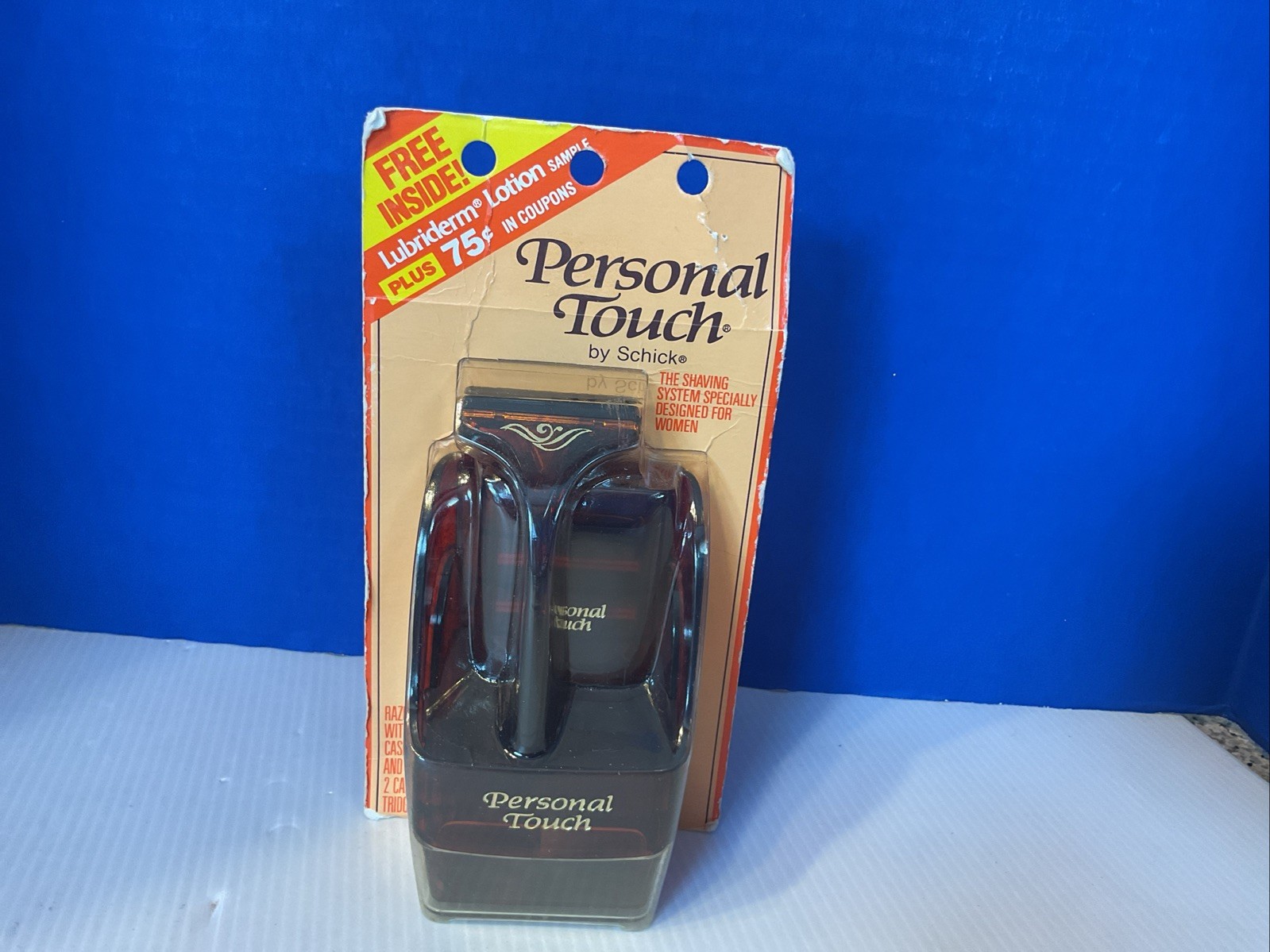 Vintage Schick Personal Touch Razor With Case 2  Cartridges New Factory Sealed.