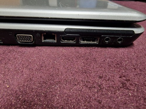 Toshiba Satellite L500-1XC Laptop 15.6" i3 M330 2.13GHz Missing Parts Read Descr - Picture 12 of 14