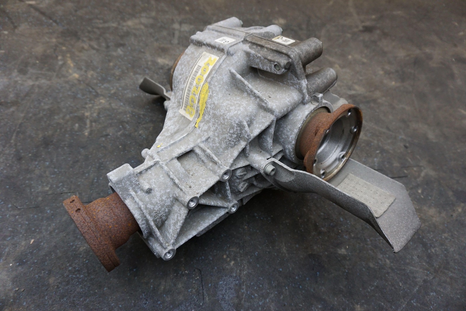 Rear Axle Differential Carrier 08Y500043E Bentley Continental GT 2005
