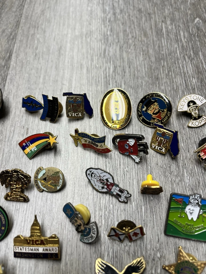 LOTE de 34 prendedores masónicos IOOF Shriner Mason de colección - masón libre Foto 4 de 4