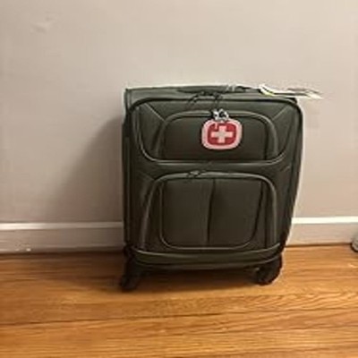 SWISSGEAR Sion Softside Spinner Suitcase, Black, Carry-On