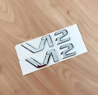 Chrome Black V12 V 12 Letters Sides Fender Badges Emblems for Mercedes MAYBACH