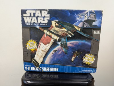 Star Wars Clone Wars Republic V-19 Torrent Starfighter 2011 Blue Box NRFB 3.75