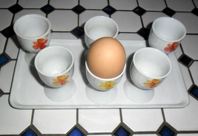 6 tolle Eierbecher Blumen Eierhalter Eierständer Porzellan Easter Egg Ostern Top