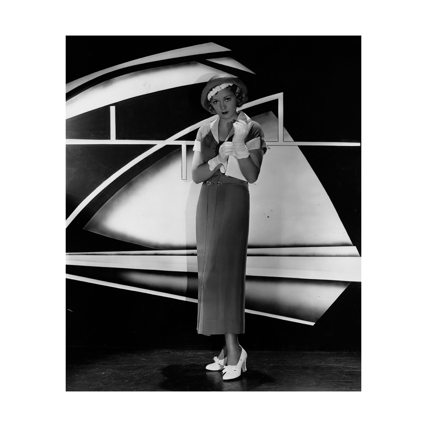 Max Munn MAX MUNN AUTREY (1898-1971) Claire Trevor, art deco, stamped vintage ...