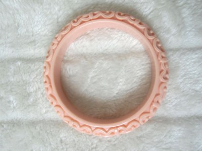 Bracelet Bangle En Résine Rose Fleurs Sculpté - Style Rétro Pinup, Neuf Avec étiquettes