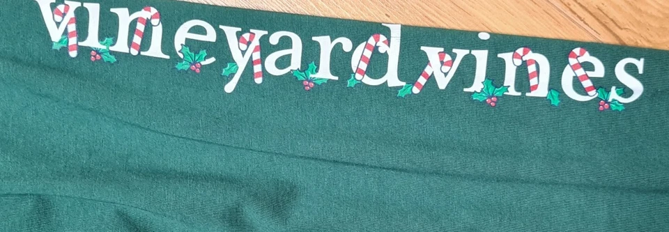 Camiseta Vineyard Vines Para Hombre Verde Navidad Bastón de Caramelo Ballena Manga Larga Bolsillo M Foto 3 de 4