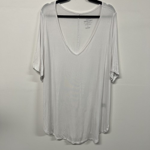 Torrid Favorite Tunic T Shirt Womens Size 4X White Super Soft Knits V-Neck Tee