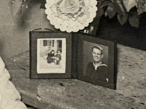 Foto De Colección Bonita Joven Madre Mujer Bebé Recién Nacido en Hospital Años 40 - Imagen 3 de 4