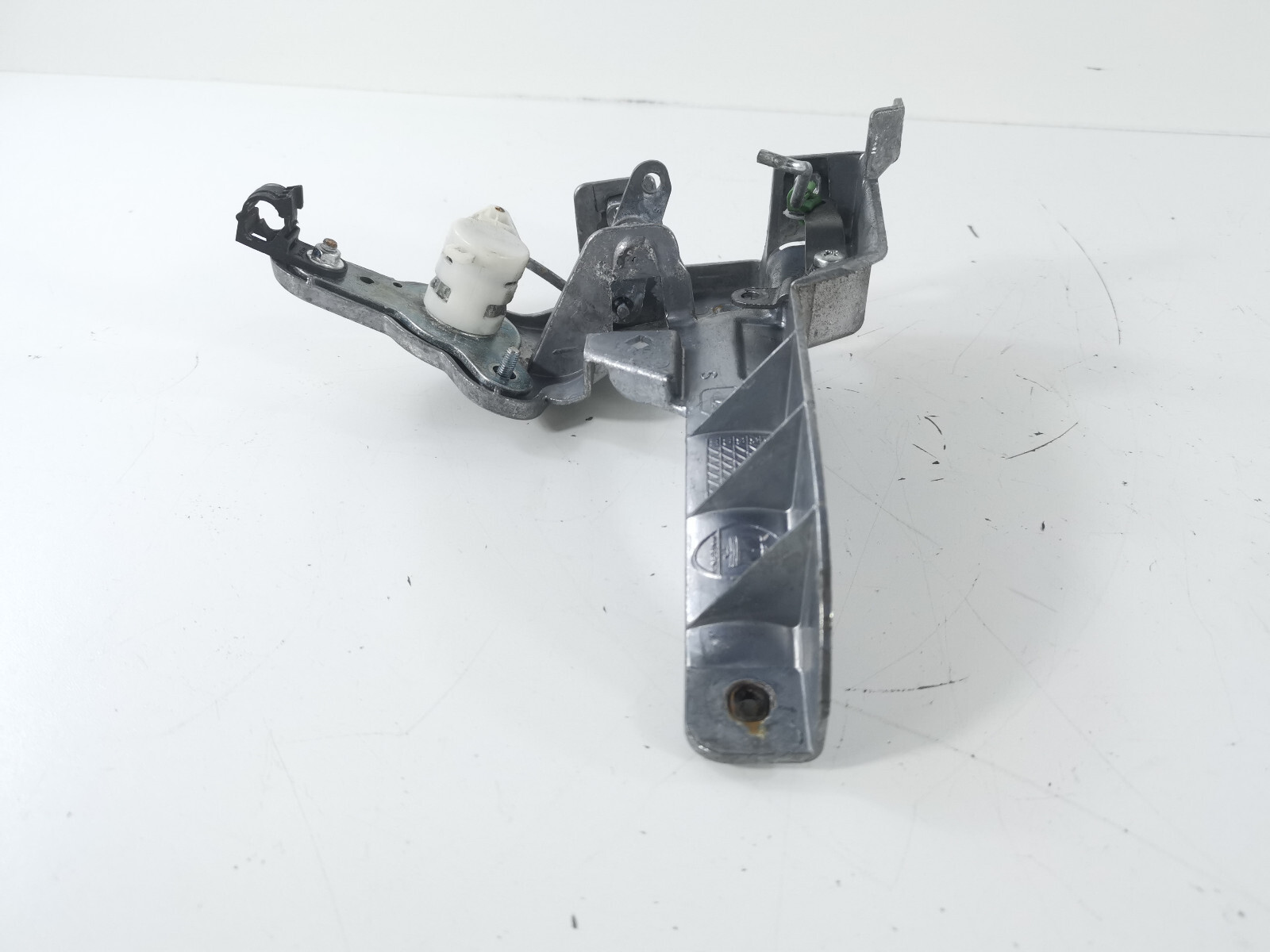 Maserati Granturismo - Left side Door Handle Support Bracket