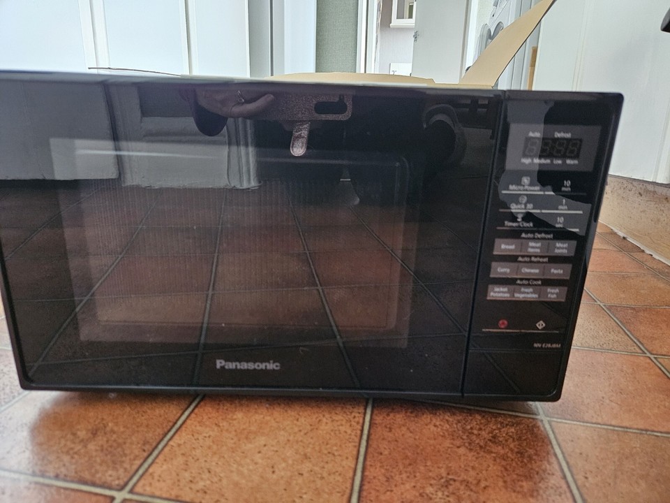 Panasonic NNE28JBMBPQ 20L Compact Solo Microwave Black 5025232878598 eBay