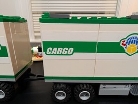 LEGO City: 7733 Truck & Forklift Retired Set Incomplete READ