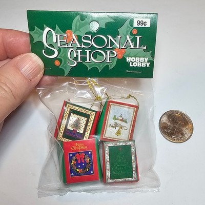 Vtg Hobby Lobby Seasonal Shop 1:12 Set of 4 Miniature Christmas Gift Bags NIP