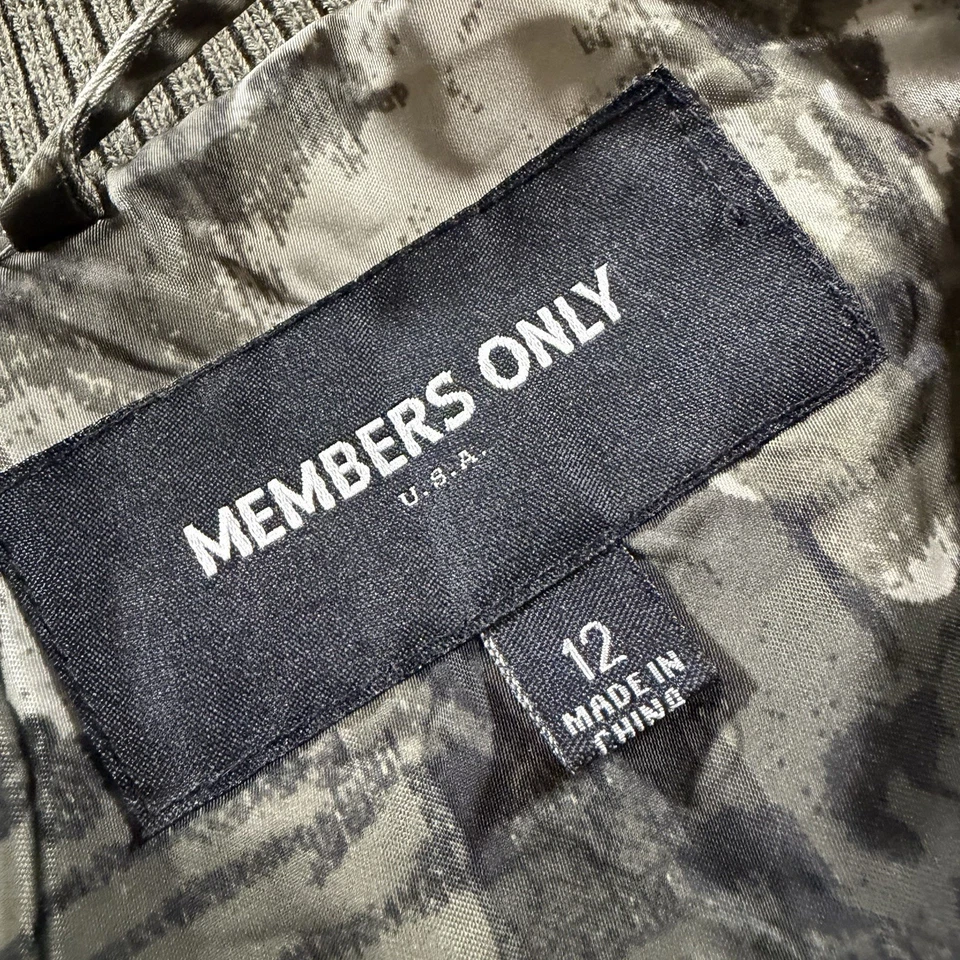 Chaqueta Solo Miembros Floral Verde Ejército Camuflaje Acabado Satinado Talla 12 EE. UU. Foto 4 de 4