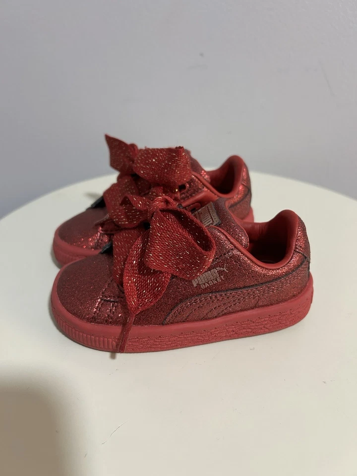 Zapatos PUMA Basket Bow Brillo Niñas Pequeñas Rojo Talla 6C Tenis Brillantes Foto 3 de 4