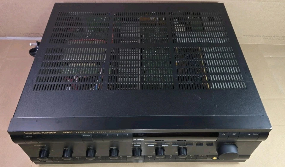 Harman Kardon AVR30  A/V Stereo Receiver Pre-Owned Tested Powerhouse - Image 2 of 4