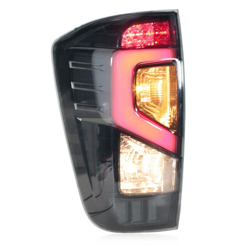 Luz trasera LED de humo lateral izquierda y derecha para Nissan NP300 Navara 2015 2016-2023 Foto 4 de 4