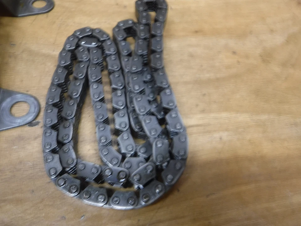 2/ 1982 82 HONDA SABRE VF45 VF750S OEM FRONT CAM CHAIN GUIDES TENSIONER - Image 2 of 4