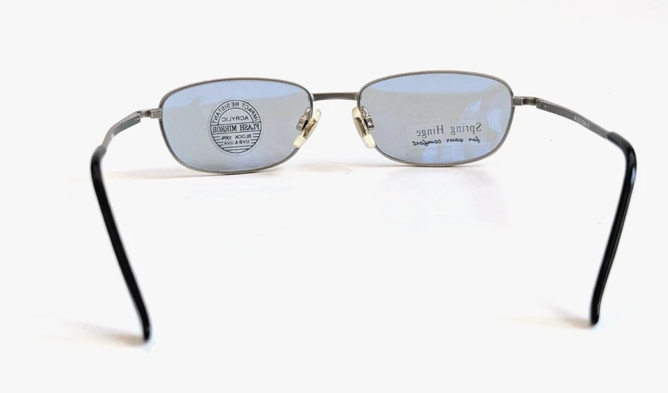 NUEVO CON ETIQUETAS Gafas de sol deportivas vintage años 90 pequeñas rectangulares de metal (S. plateadas) Foto 4 de 4