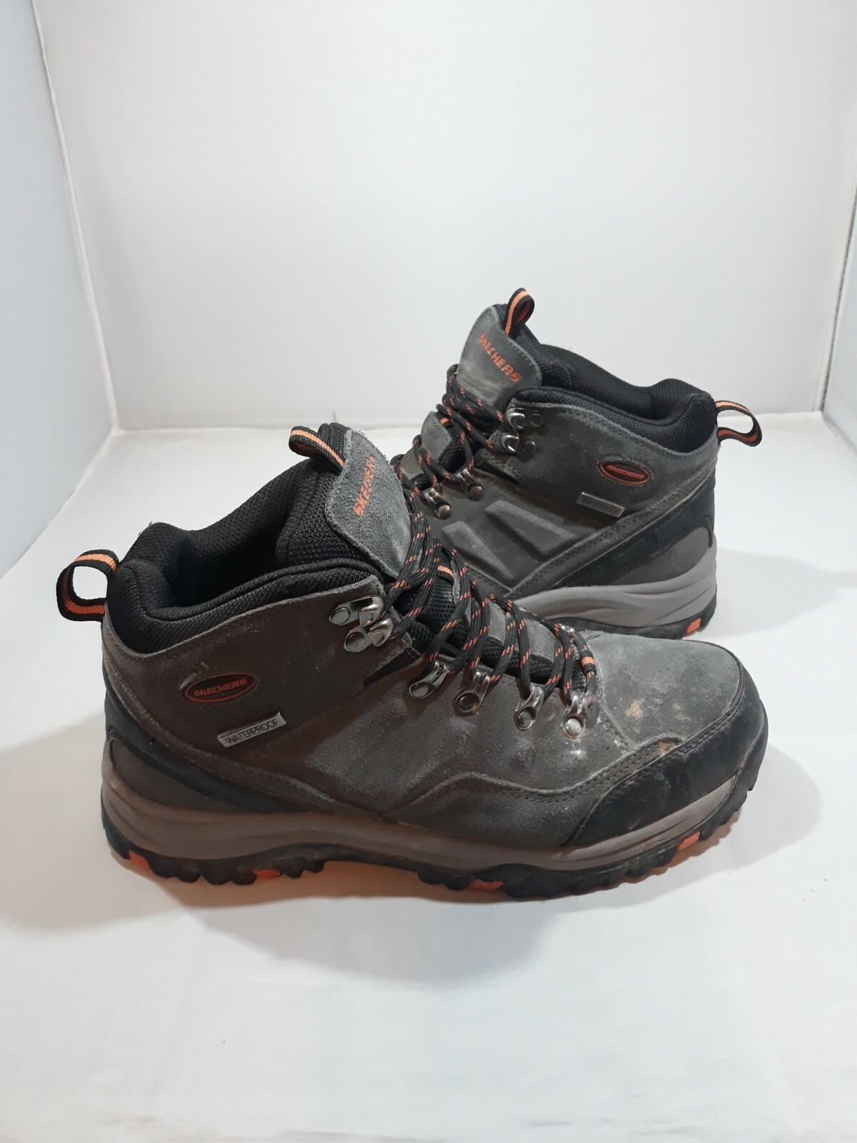 skechers pelmo lace up boot