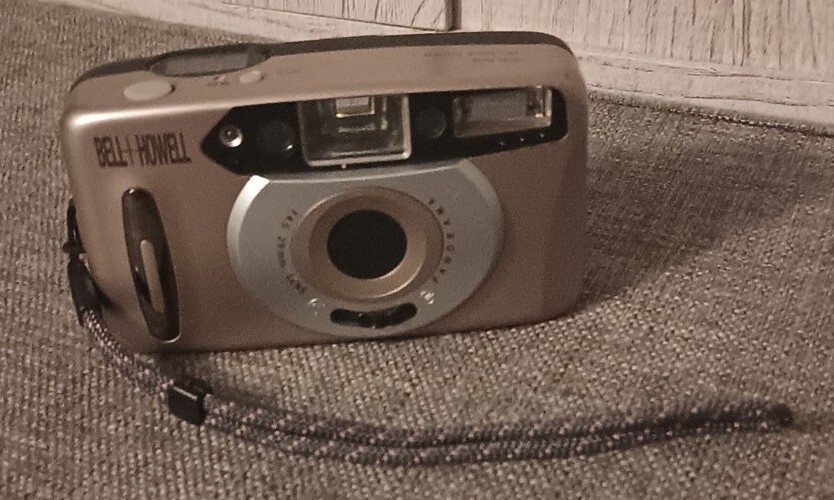 BELL&HOWELL カメラ Vintage Bell Howell 16mm Movie Camera w/ Lumax 1