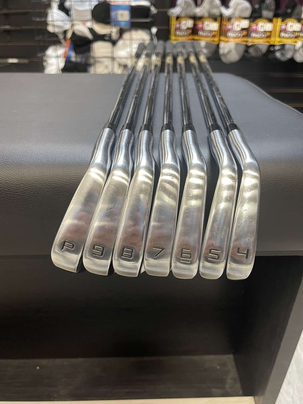 Taylormade P7Mb / P7MC Combo Iron Set 4PW. Dynamic Gold X100 Shafts