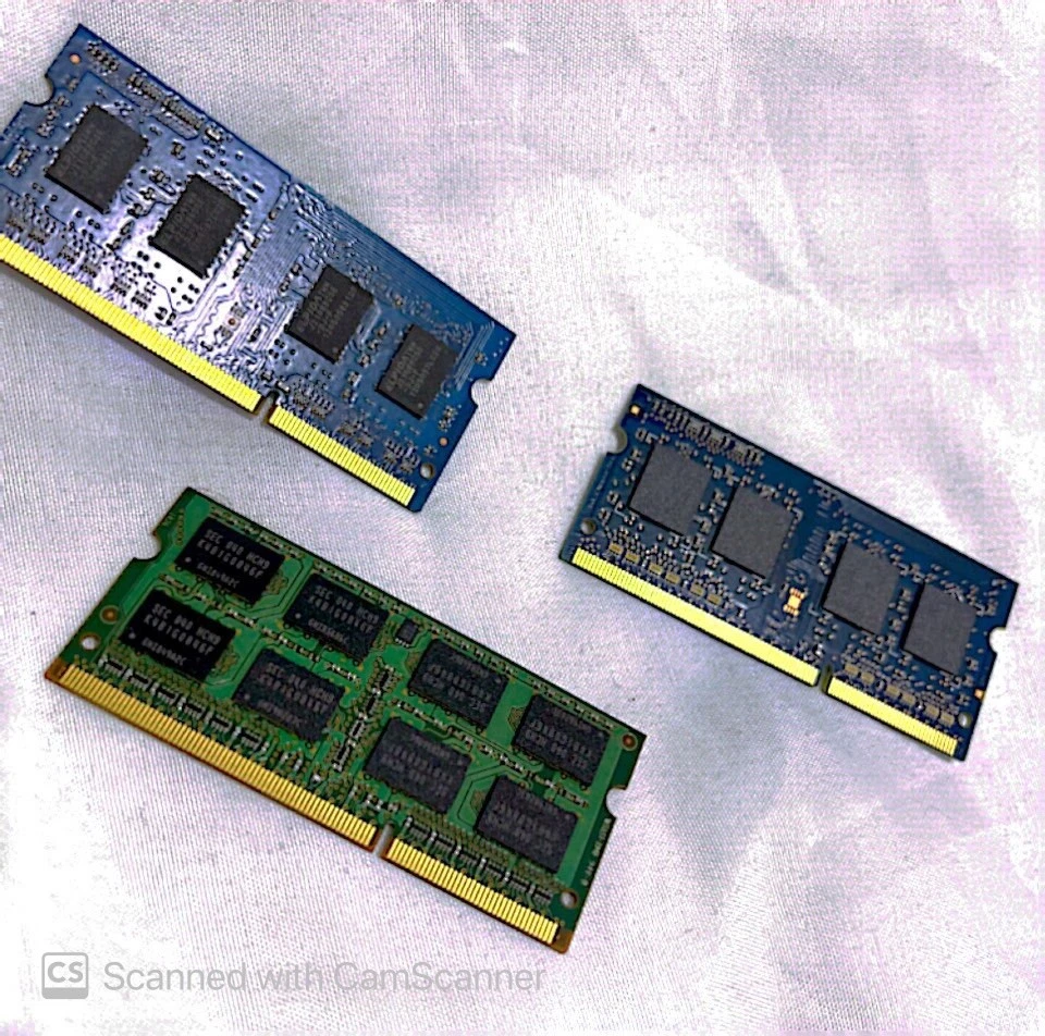 Samsung, Hynix , Elpida 2GB 2Rx8 PC3-12800 Ram (HMT451U6AFR8CPB)Used But Lik New - Image 4 of 4