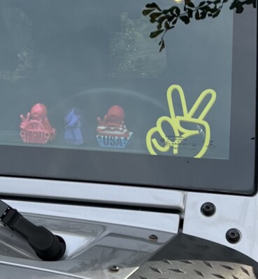 The WAVE BUDDY Jeep Wave Hand for Jeep JK JKU JL Unlimited Rubicon Sahara