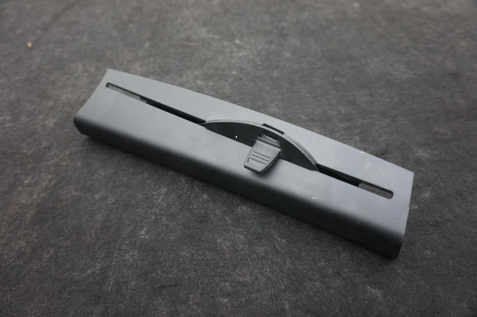 Juego 2 Parasol Ventana Cuarto Trasero Izquierdo y Derecho OEM 51357385393 BMW M5 F90 18-23 Foto 3 de 4