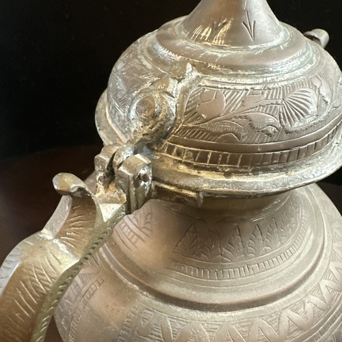Stunning Antique Brass Tea Pot Kettle Very Old And Finally Etched 10 X 10x 5” - Picture 5 of 16