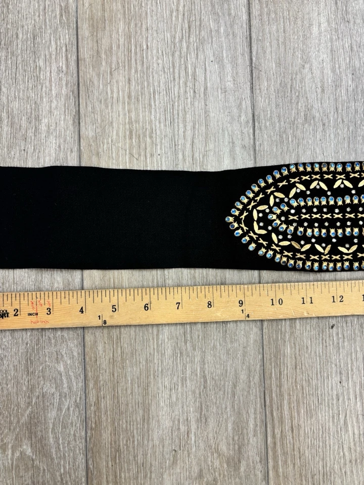 Cinturón vintage de los años 30 en tono dorado con joyas azul y diamantes de imitación transparentes seda negra Foto 3 de 4