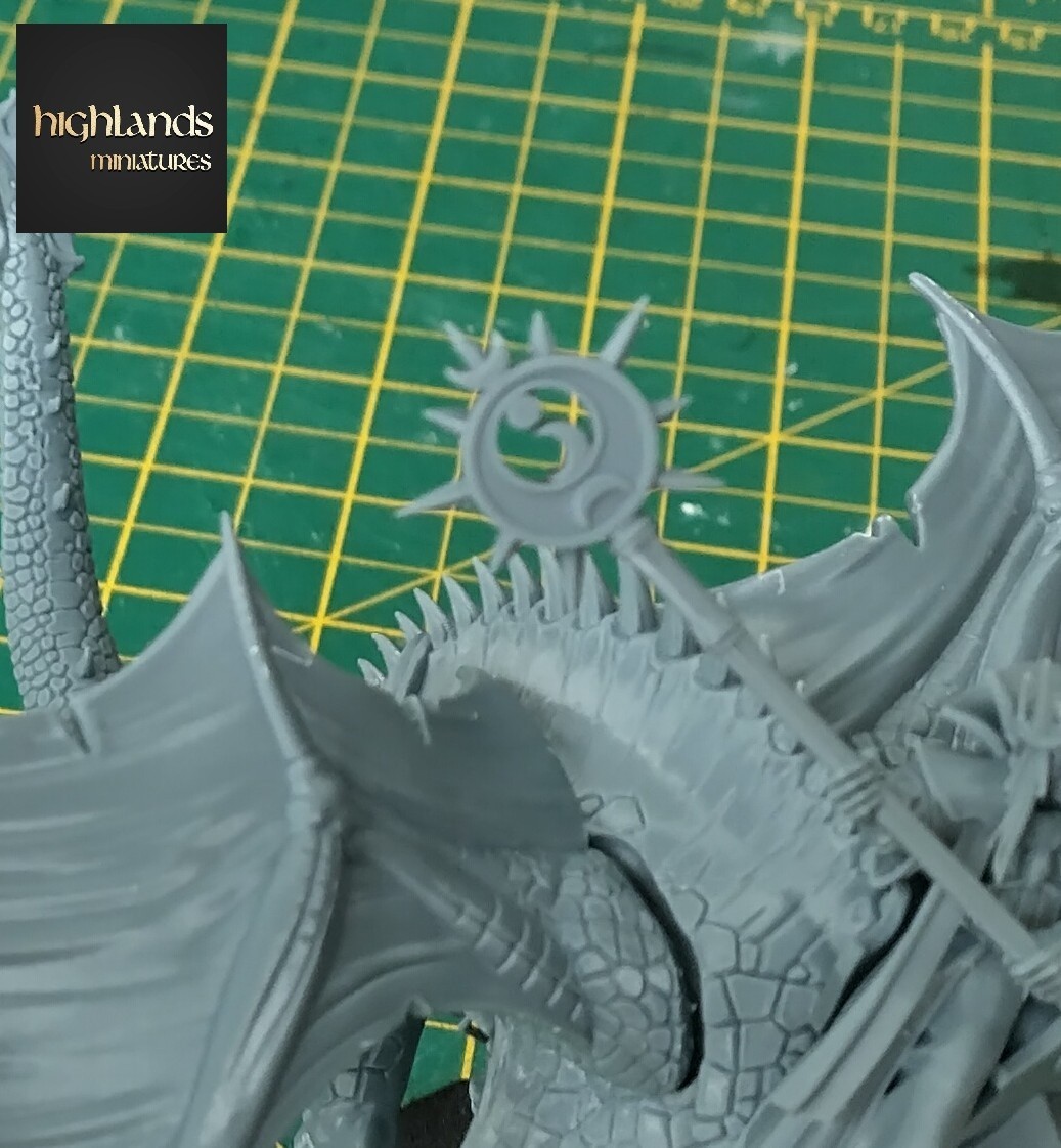 Highlands Miniatures Aegean Elf Dragon Rider, Prince and Mage (base included)