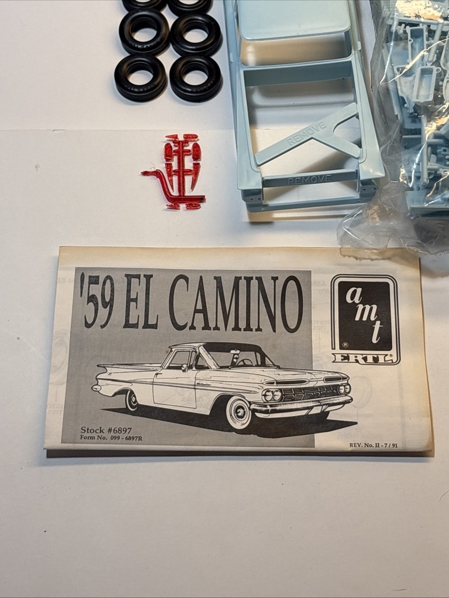 AMT Ertl 1959 Chevy El Camino Chevrolet 1:24 Model Car Kit